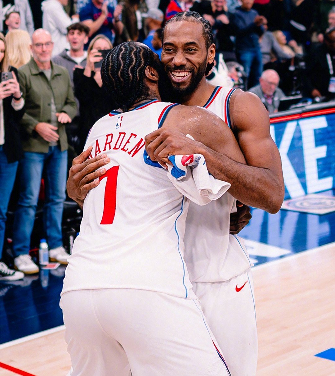 雷霆轻取骑士，伦纳德带队取胜